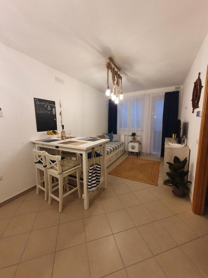 Bella Alba Apartment On The Beach Alba Adriatica Bagian luar foto