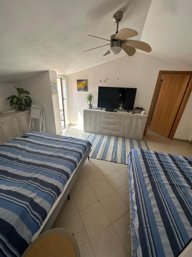 Bella Alba Apartment On The Beach Alba Adriatica Bagian luar foto